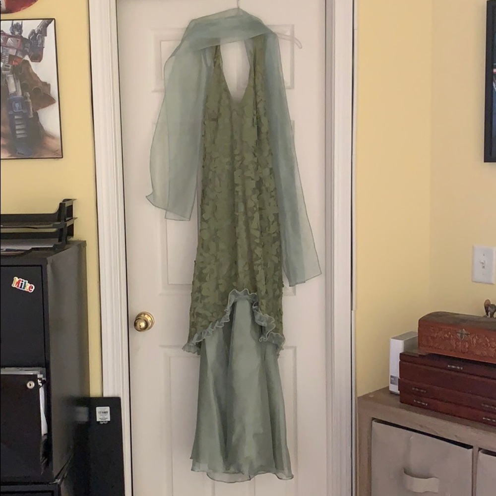 Could be worn as a prom dress